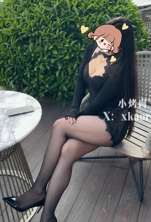 极品白虎福利姬@小烤肉 订阅尺度视图合集